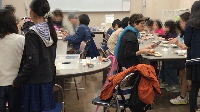 メインビジュアル背景画像