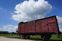 167074