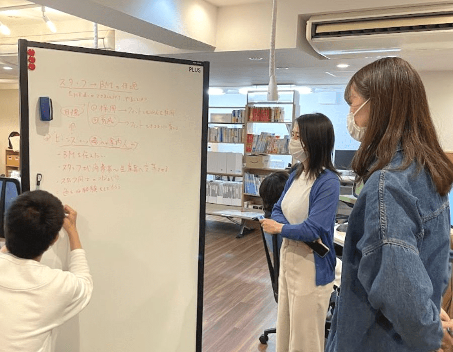 学習支援塾ビーンズ HR企画室長 長野天音